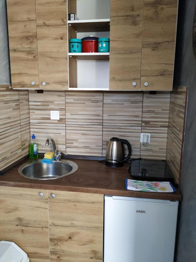 Studio Kaca Cetinje Bagian luar foto